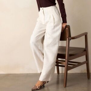 Red Dress Glass Half Full Ivory Tweed Pants Size LL / White